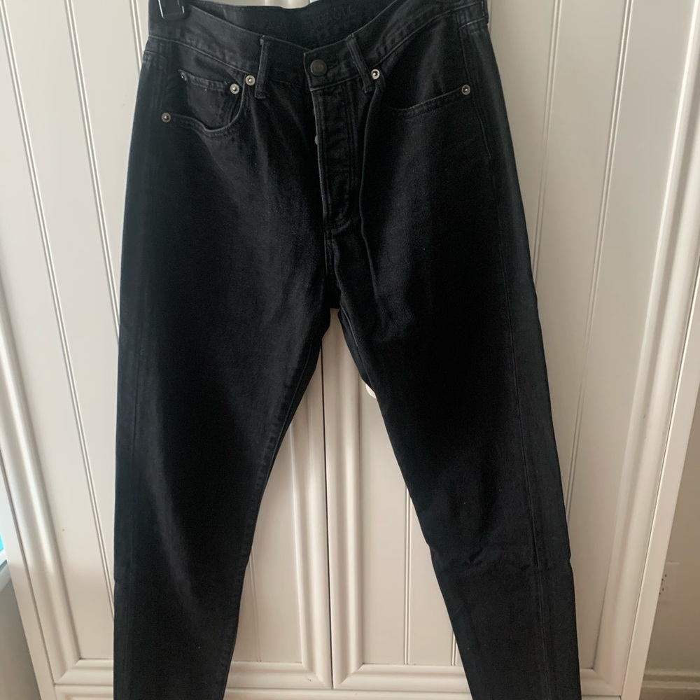 American Eagle black mom jeans
